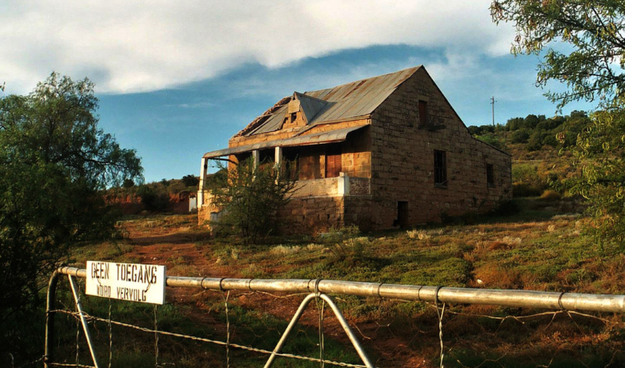 Vervallen boerderij